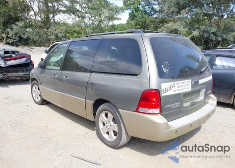 2004 Ford Freestar Limited z USA, uszkodzony, nr VIN 2FMDA58294BA98401